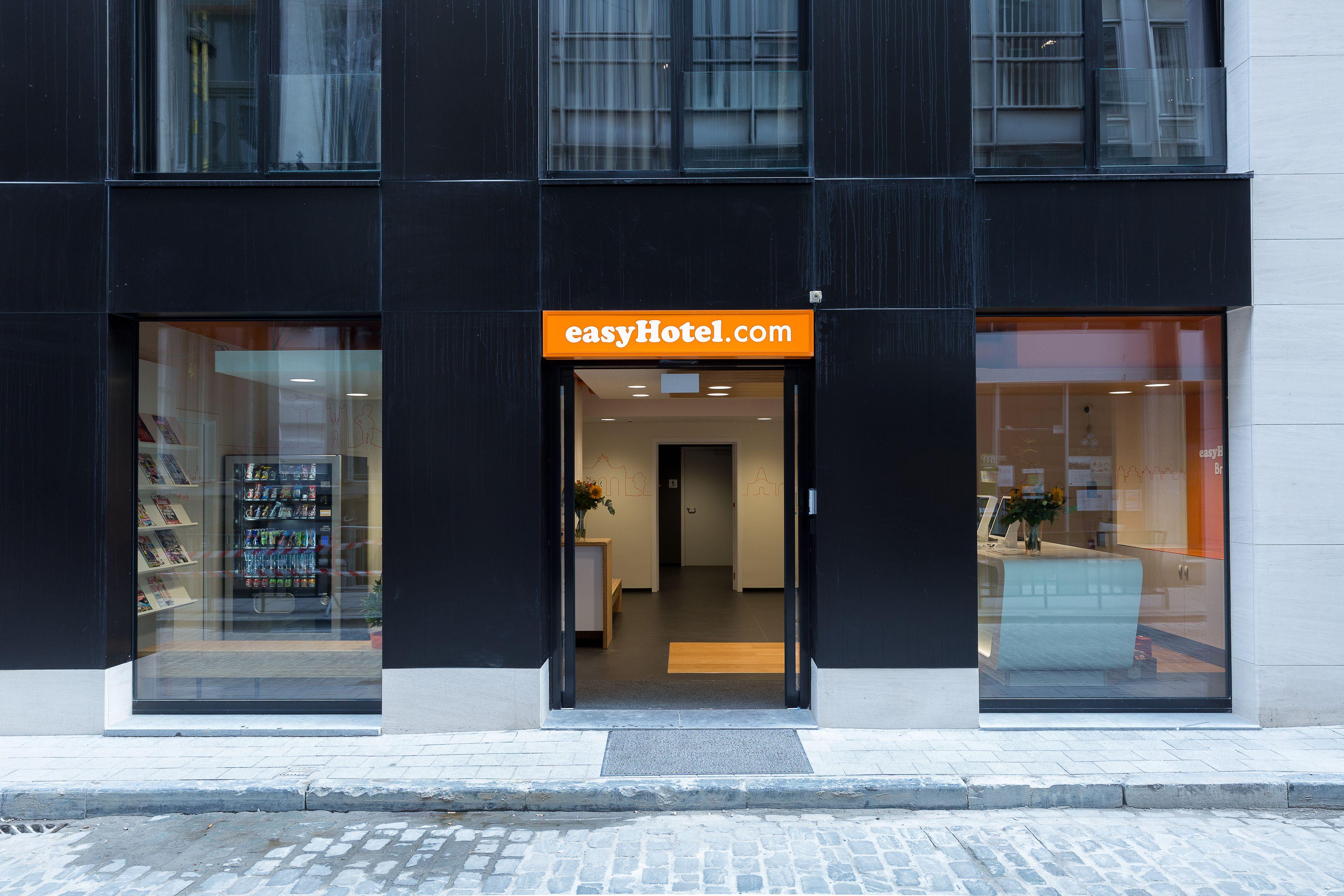 Easyhotel Brussels City Centre — Photos 3